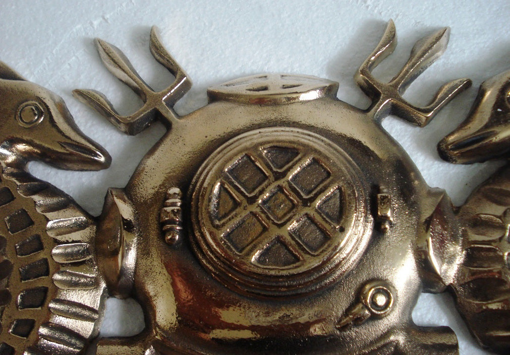 Marine Solid BRASS Navy Master Diver Plaque Deep Sea - DIVING HELMET Crests Badge (5117)