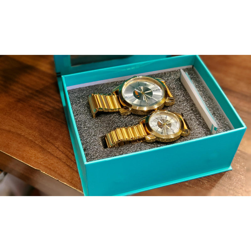 Executive Class Luxuries FASHION COUPLE Wrist Watches FOR Lovely Couple (9081)