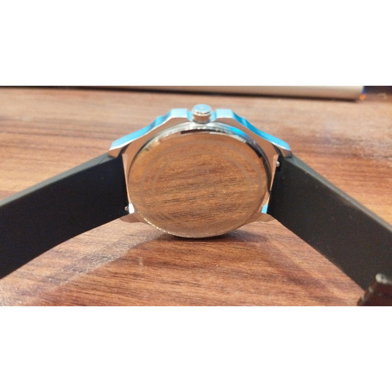 Executive Class Wrist Watch for Men - Fashion Collection (9231)